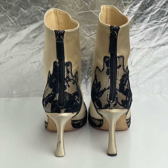 Pre-owned JIMMY CHOO Beige Satin Black Lace Detail Casual Boots - Picture 3 of 16